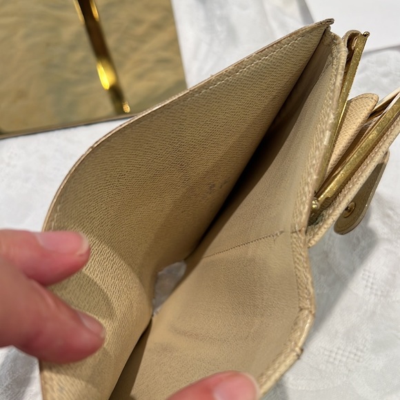 Louis Vuitton Damier Azur Porte Monnaie Kisslock Wallet - Picture 10 of 10